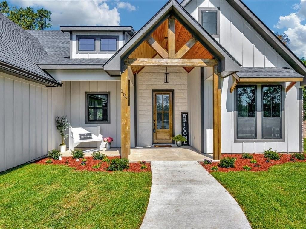 107 Evergreen Lane, Lufkin, TX 75904