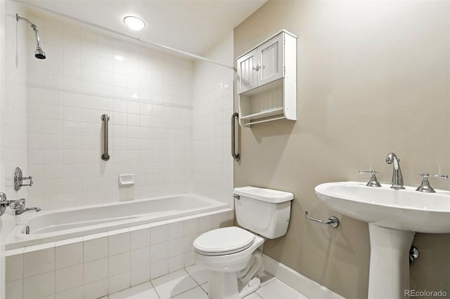 1631 N Emerson Street 207, Denver, CO 80218