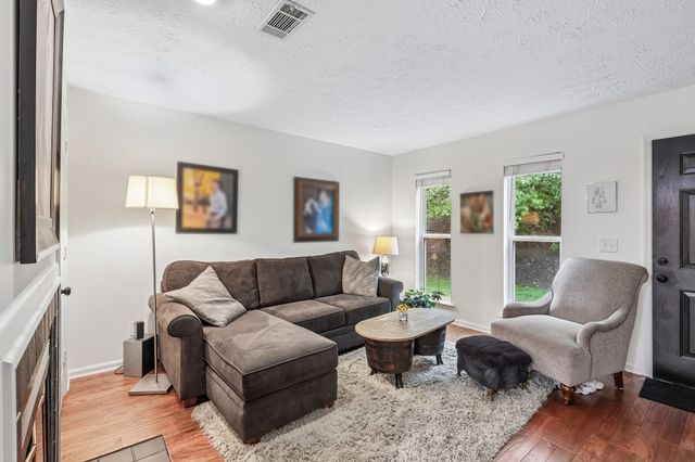 386 Huntington Ridge Dr, Nashville, TN 37211
