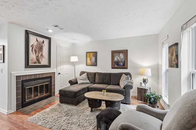 386 Huntington Ridge Dr, Nashville, TN 37211