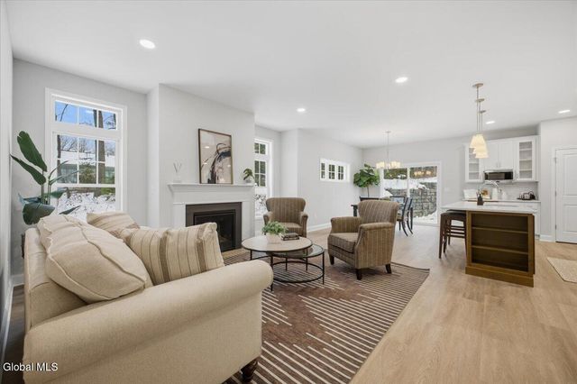 14 Wellington Court, Clifton Park, NY 12065