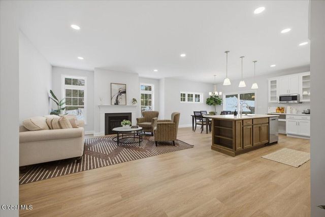 14 Wellington Court, Clifton Park, NY 12065