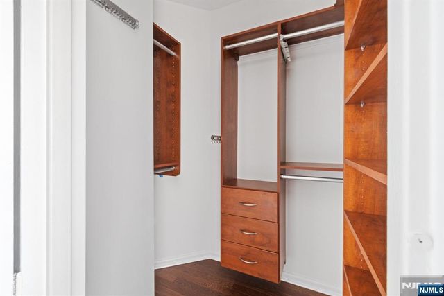 100 Carlyle 9DS, Cliffside Park, NJ 07010