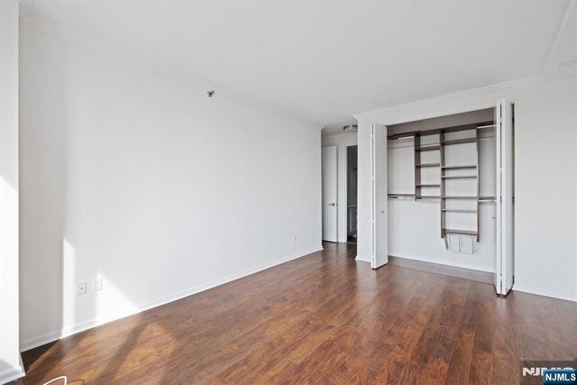 100 Carlyle 9DS, Cliffside Park, NJ 07010