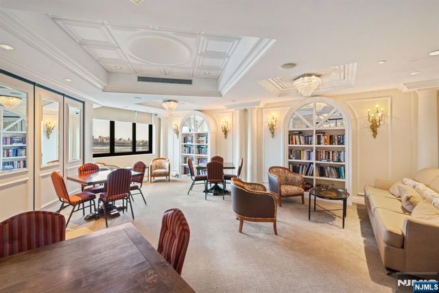 100 Carlyle 9DS, Cliffside Park, NJ 07010