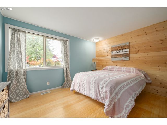 2742 WINGATE St, Eugene, OR 97408