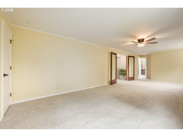 2742 WINGATE St, Eugene, OR 97408