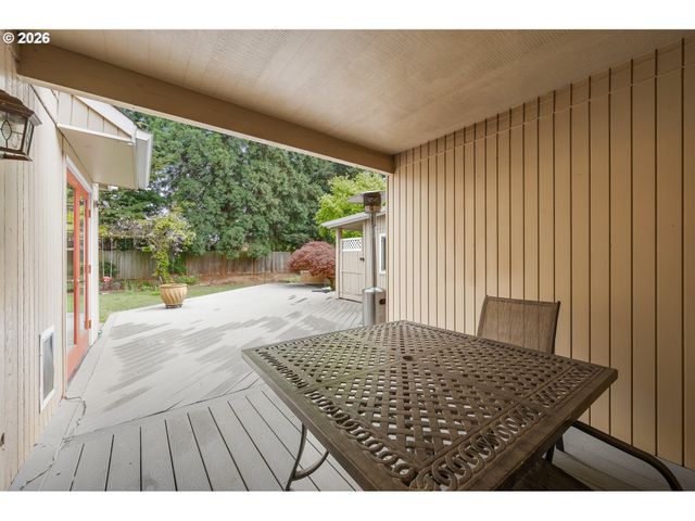 2742 WINGATE St, Eugene, OR 97408