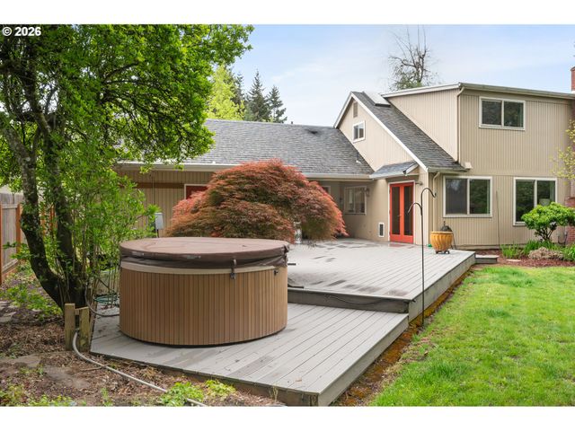 2742 WINGATE St, Eugene, OR 97408