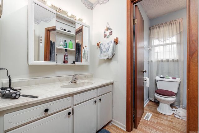 104 Arias Way, Hot Springs Village, AR 71909