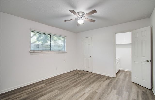 11323 Sageking Dr Drive, Houston, TX 77089