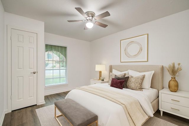 11323 Sageking Dr Drive, Houston, TX 77089