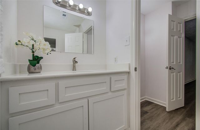 11323 Sageking Dr Drive, Houston, TX 77089