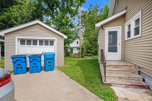 415-415.5 Clay Street, Niles, MI 49120