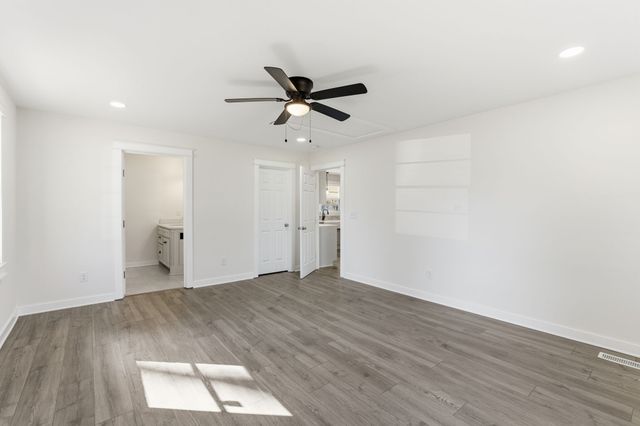 302 Dow Dr, Shelbyville, TN 37160