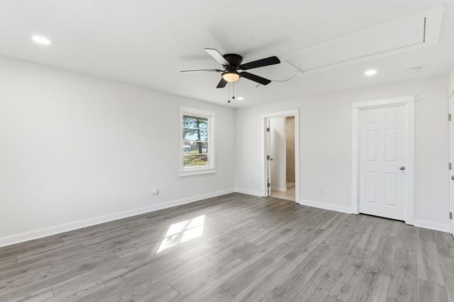 302 Dow Dr, Shelbyville, TN 37160