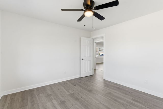 302 Dow Dr, Shelbyville, TN 37160