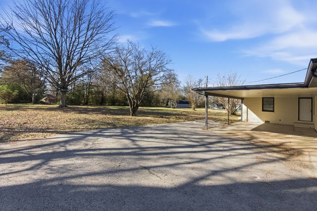 302 Dow Dr, Shelbyville, TN 37160