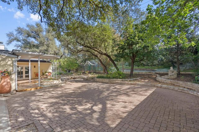 7111 Sungate DR, Austin, TX 78731