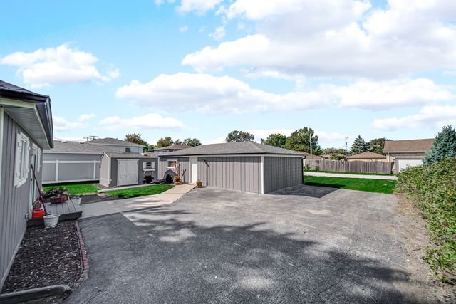 2606 W Walter Zimny Drive, Posen, IL 60469