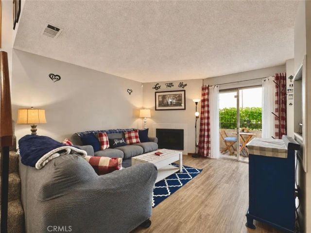 543 W Stocker Street 5, Glendale, CA 91202