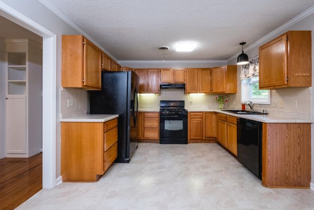 2700 Seminole Trail, North Little Rock, AR 72116