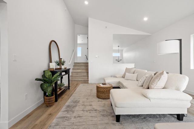 2617 38 Avenue S, Moorhead, MN 56560