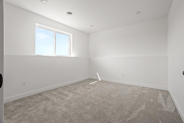 2617 38 Avenue S, Moorhead, MN 56560