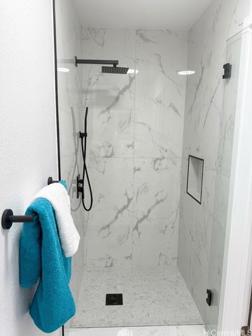 94-794 Kaaka Street, Waipahu, HI 96797