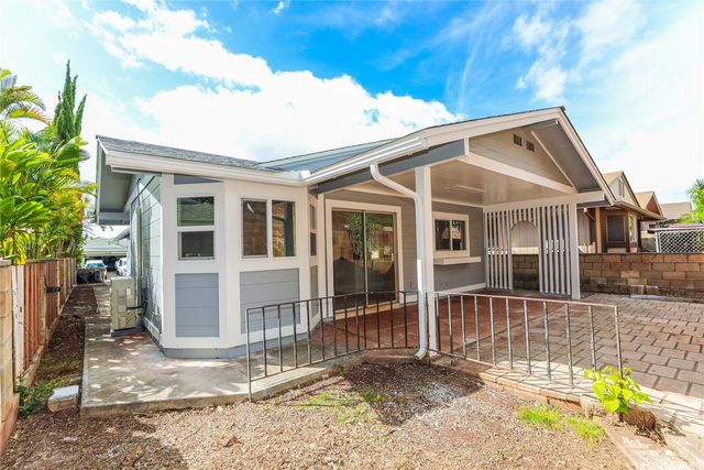 94-794 Kaaka Street, Waipahu, HI 96797