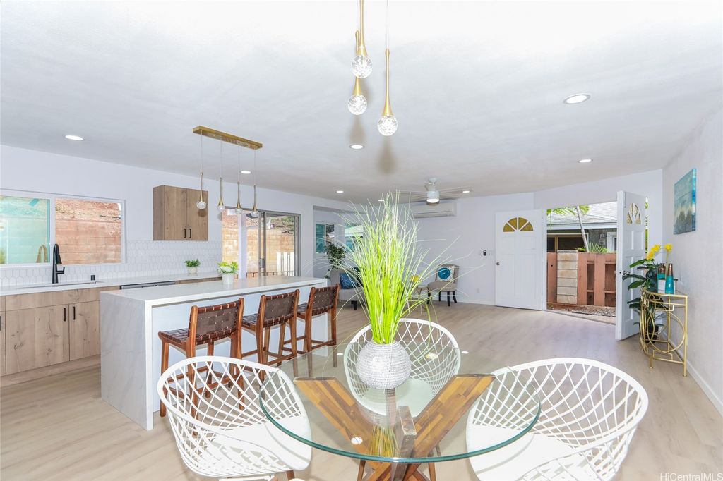 94-794 Kaaka Street, Waipahu, HI 96797