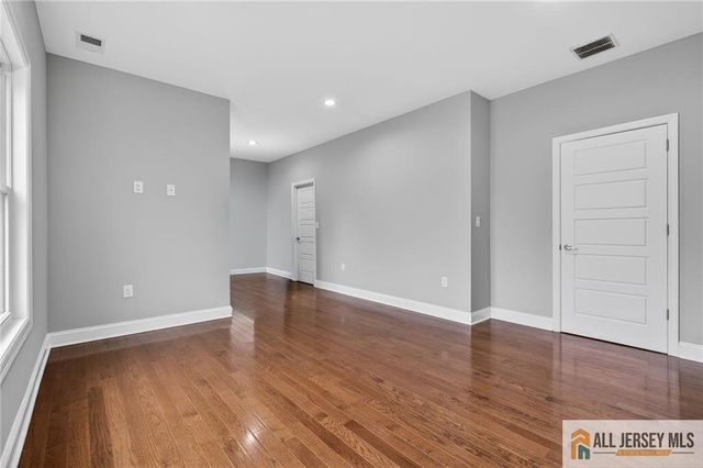 19 Utica Road, Edison, NJ 08820