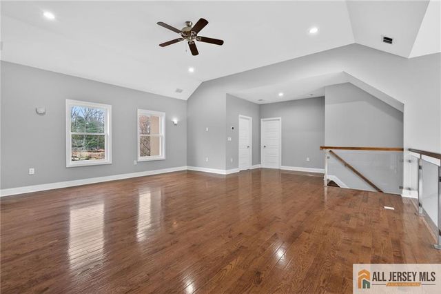 19 Utica Road, Edison, NJ 08820