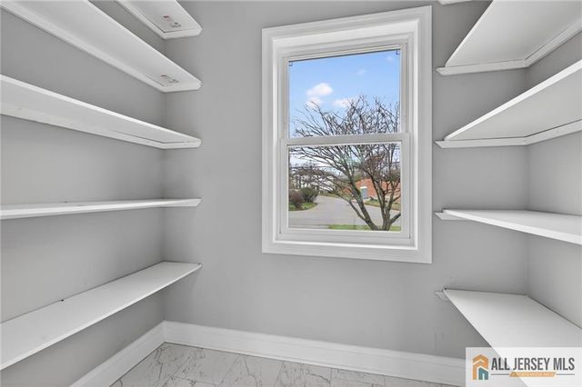 19 Utica Road, Edison, NJ 08820