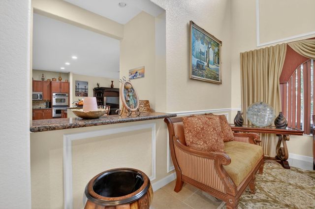 6039 Walnut Hill Drive, Lake Worth, FL 33467