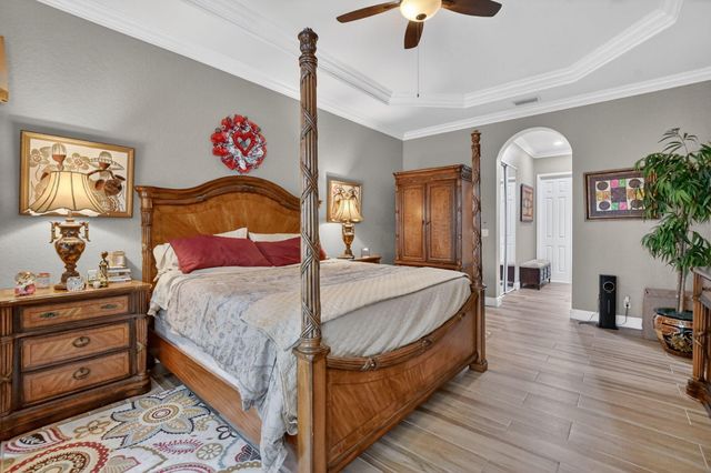 6039 Walnut Hill Drive, Lake Worth, FL 33467