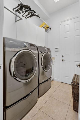 6039 Walnut Hill Drive, Lake Worth, FL 33467