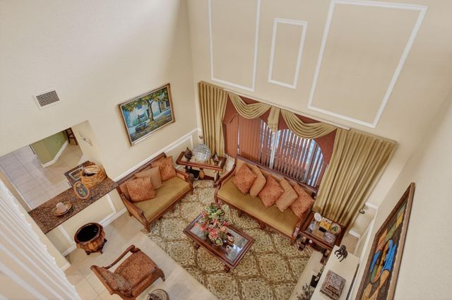 6039 Walnut Hill Drive, Lake Worth, FL 33467