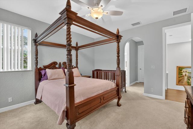 6039 Walnut Hill Drive, Lake Worth, FL 33467