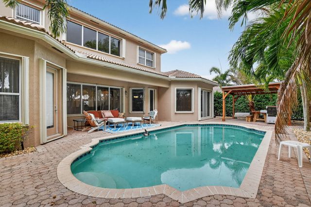 6039 Walnut Hill Drive, Lake Worth, FL 33467