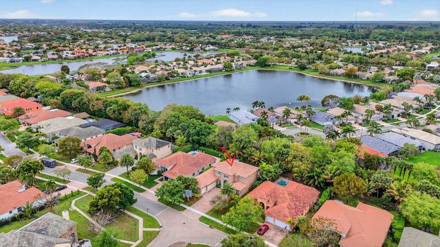 6039 Walnut Hill Drive, Lake Worth, FL 33467