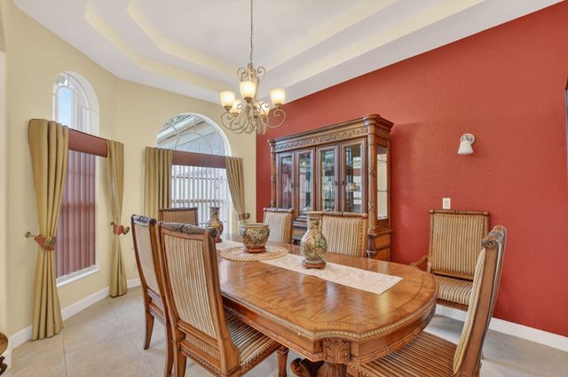 6039 Walnut Hill Drive, Lake Worth, FL 33467