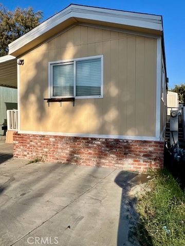 15798 Slover Ave Spc 30, Fontana, CA 92337