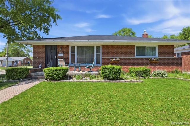 8271 Arnold Street, Dearborn Heights, MI 48127