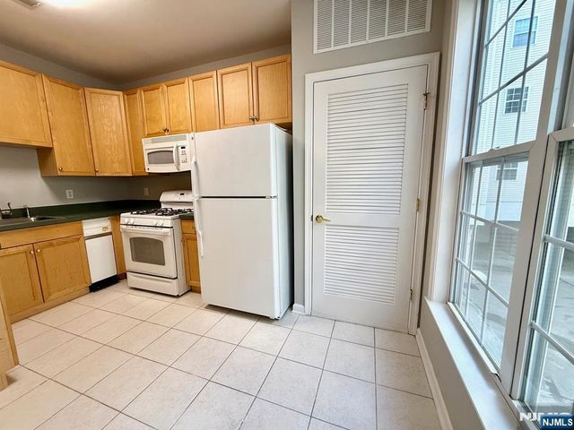 200 Dey Street 262, Harrison, NJ 07029