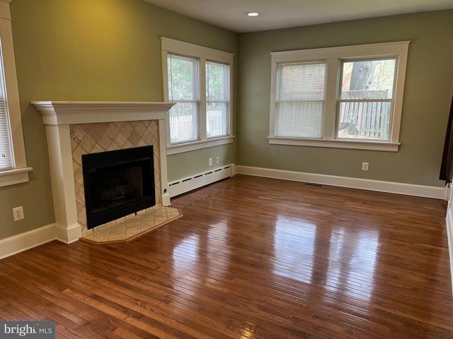 2237 N WAKEFIELD ST, Arlington, VA 22207