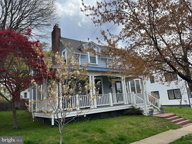 2237 N WAKEFIELD ST, Arlington, VA 22207