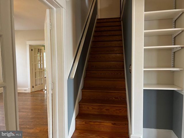 2237 N WAKEFIELD ST, Arlington, VA 22207