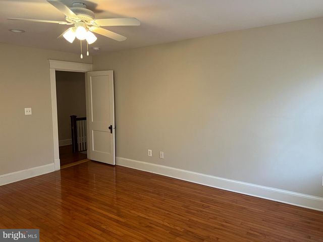 2237 N WAKEFIELD ST, Arlington, VA 22207