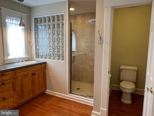 2237 N WAKEFIELD ST, Arlington, VA 22207